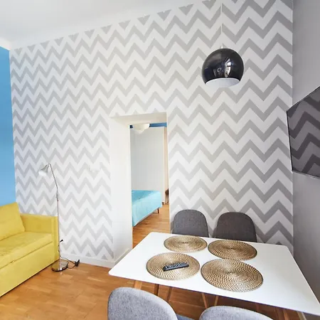 Smart Old Town Apartment