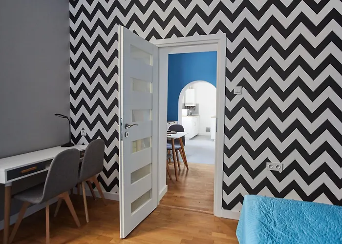 Smart Old Town Apartment