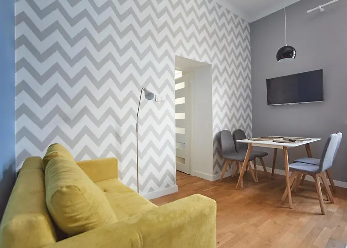 Smart Old Town Apartment *